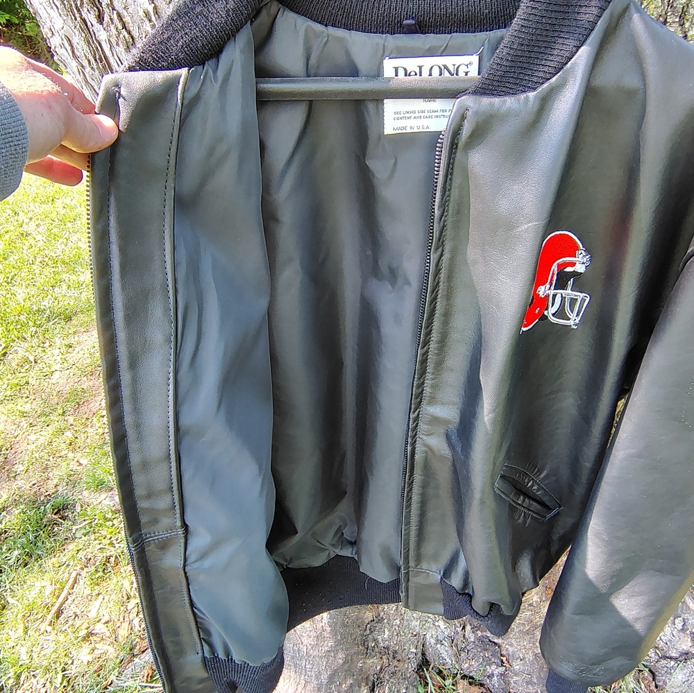 Avirex Black and Red Bomber Jacket with Logo - Picture 6 of 9